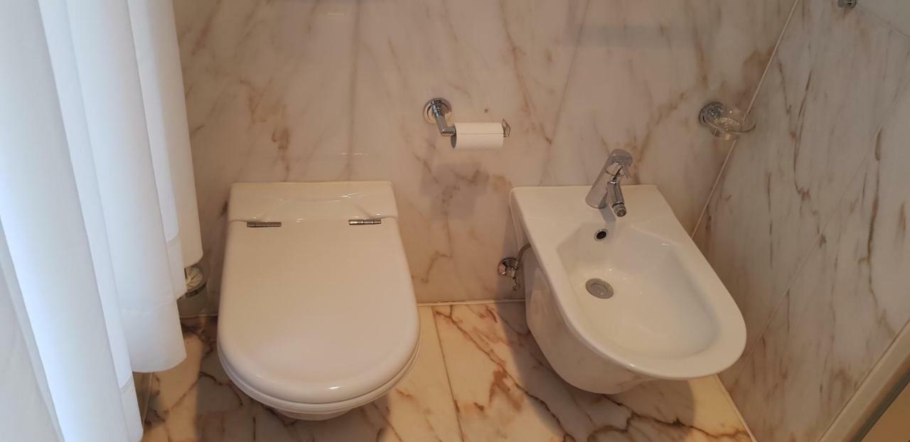Central City Villa ノイス エクステリア 写真
