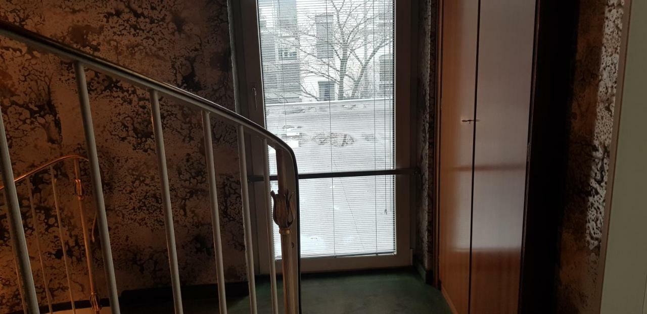 Central City Villa ノイス エクステリア 写真